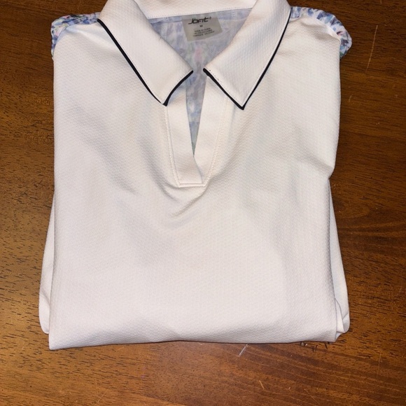 Nwt Jofit White Women's golf  Top - Picture 2 of 9